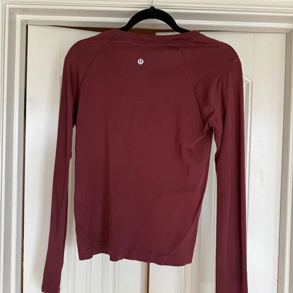 Lululemon Athletica Maroon Long Sleeve Top - Picture 2 of 2